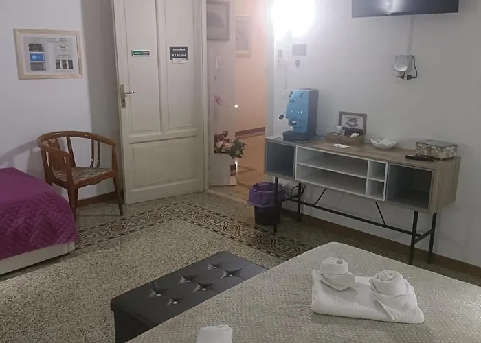 לינה וארוחת בוקר Daybreak פלרמו